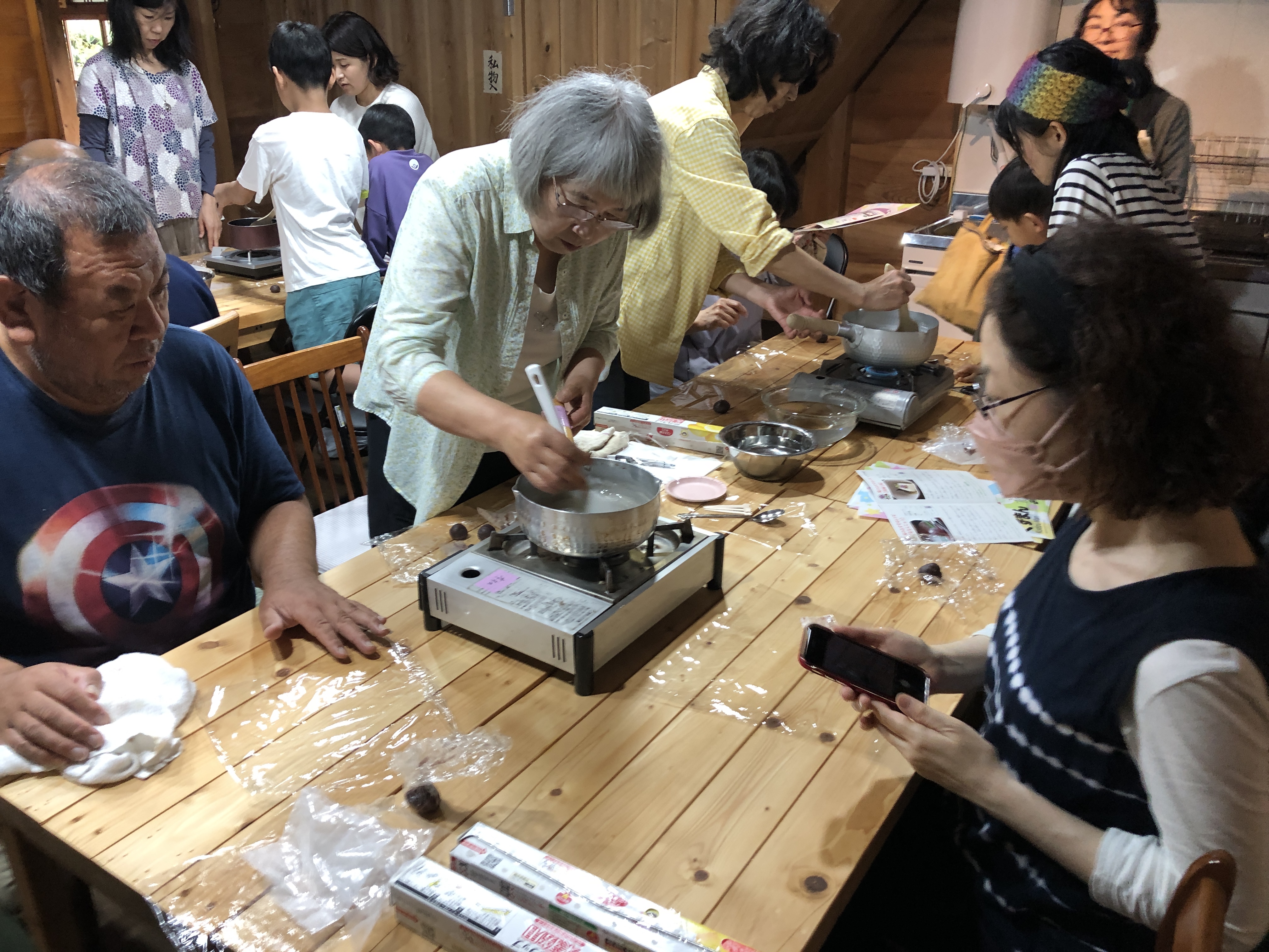 講座「１年間育ててできるマイ醤油作りワークショップ」片上公美先生